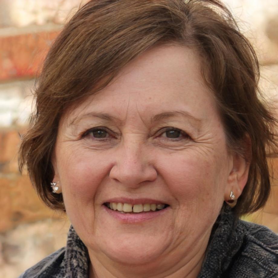 Porträt von Lea Zimmerer, Leiterin Bildungsprogramme